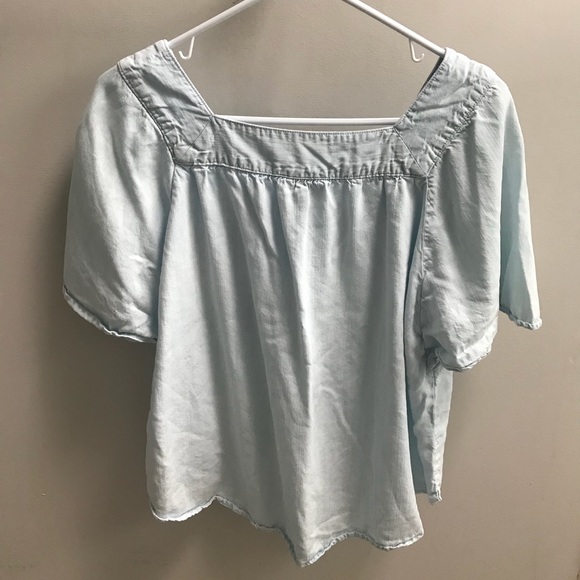 Universal Thread Baby Blue Diamond-Neck Blouse - Picture 2 of 3